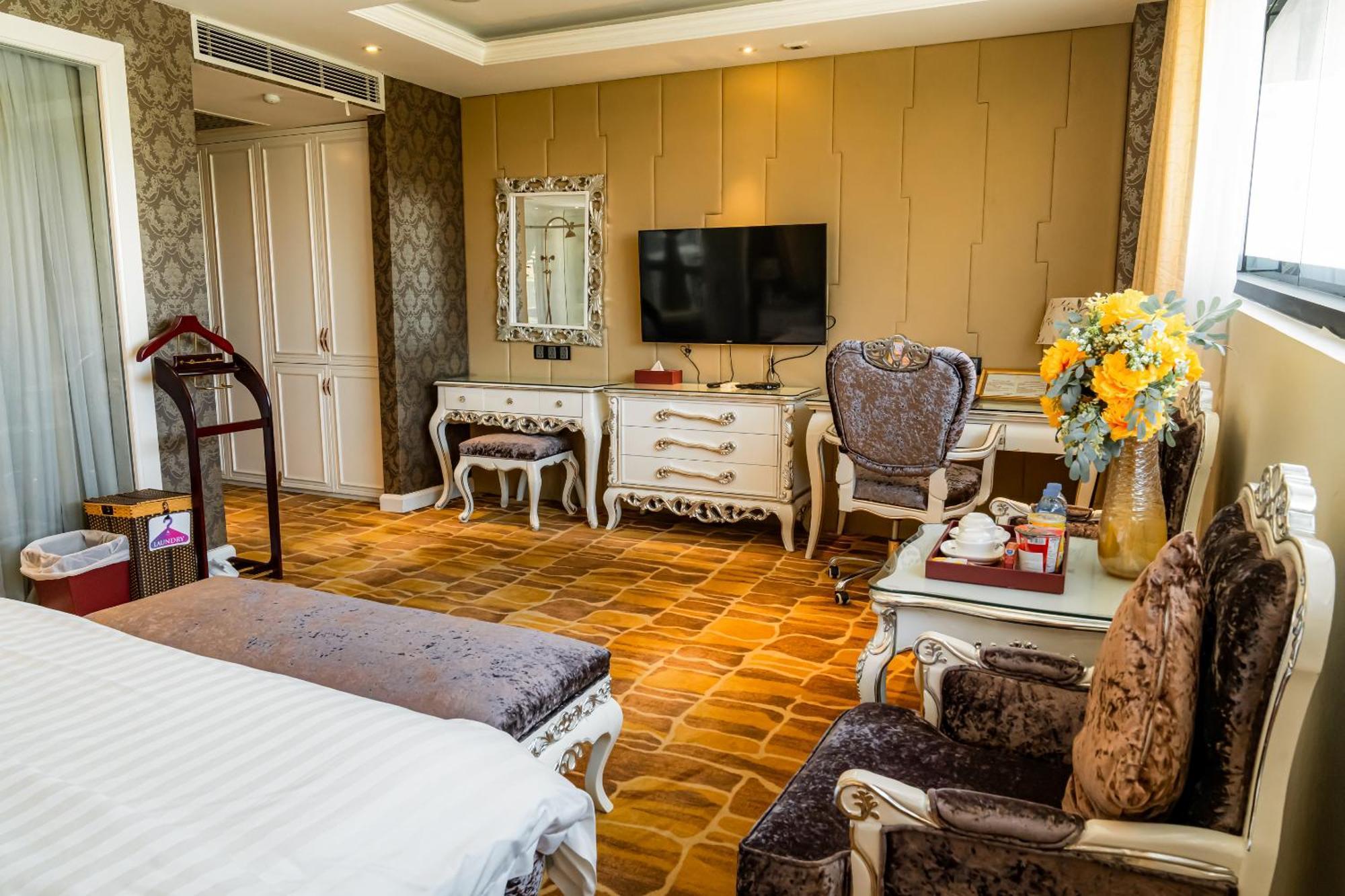 Hoang Trieu Hotel Хошимін Екстер'єр фото