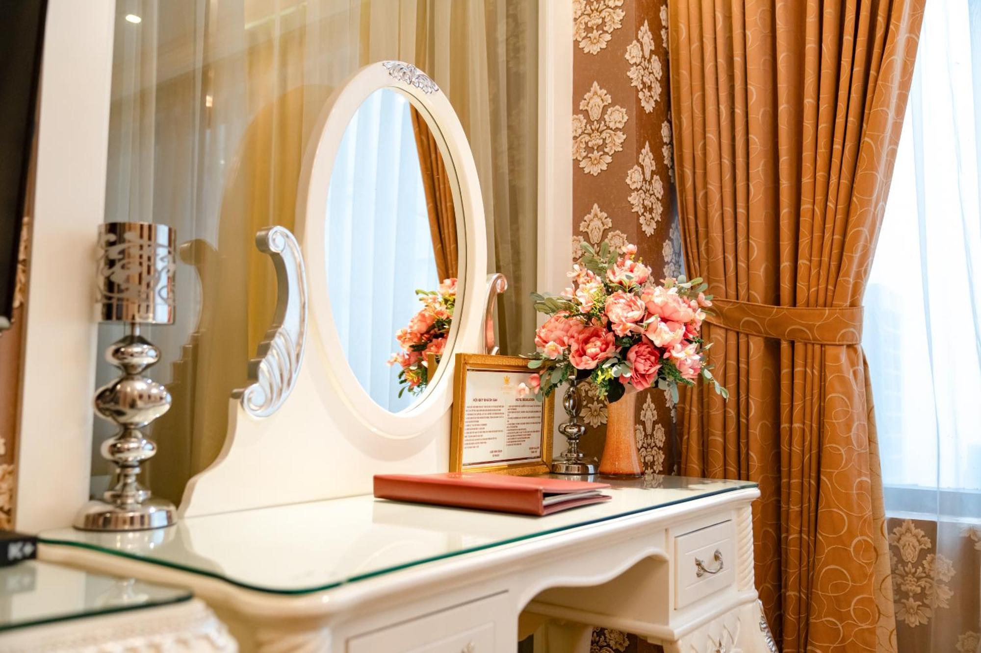 Hoang Trieu Hotel Хошимін Екстер'єр фото
