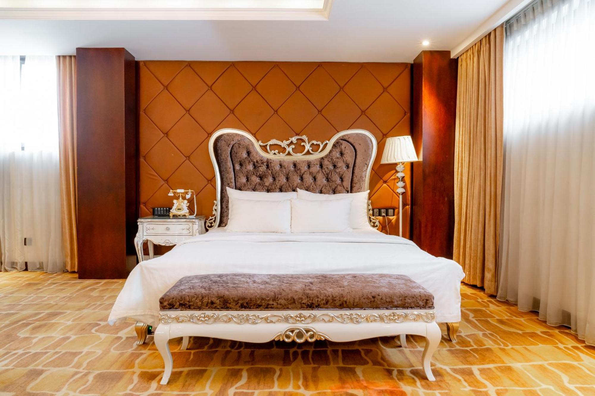 Hoang Trieu Hotel Хошимін Екстер'єр фото